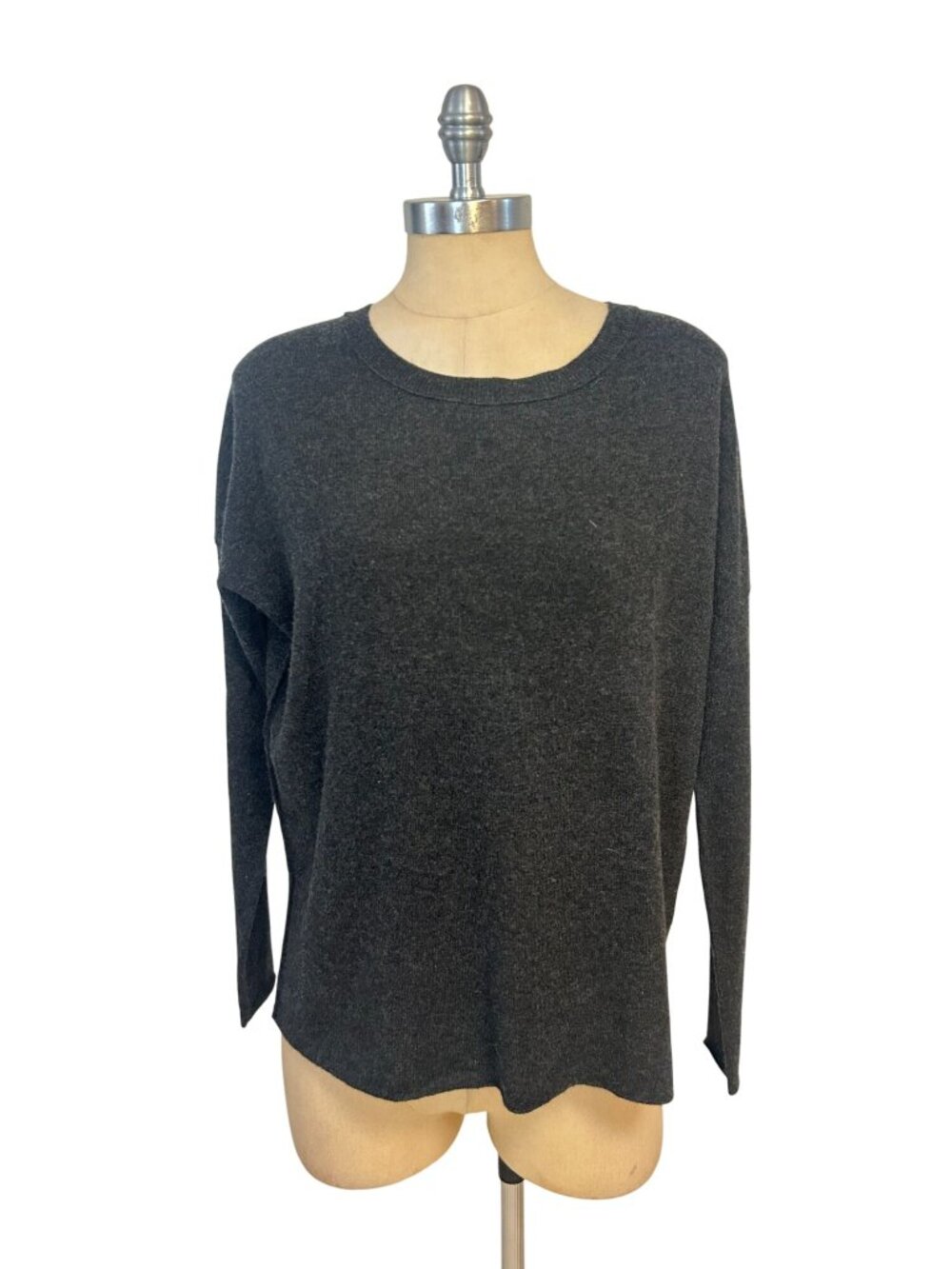 VINCE Cashmere Relaxed Crew Neck Long Sleeve Sweater Gray  Small